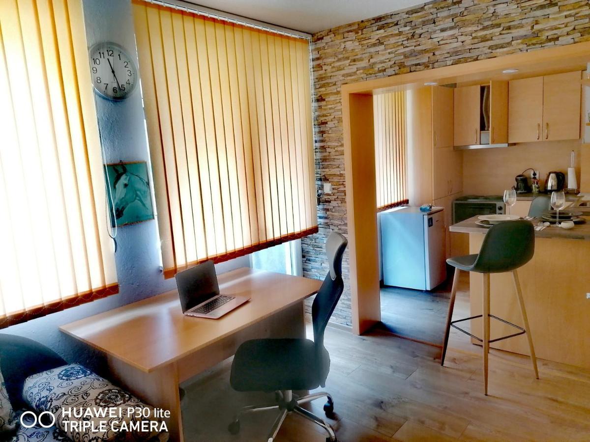 Comfort Getaway Studio Varna Bagian luar foto